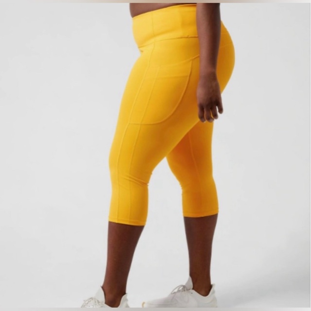 ATHLETA ULTIMATE STASH II CAPRI